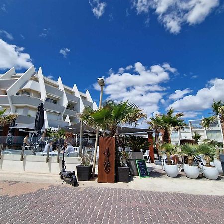 Appartement 1Ere Ligne Piscine Terrasse Au Bord De La Plage Front De Mer Avec 6 Velos Palavas-les-Flots Buitenkant foto
