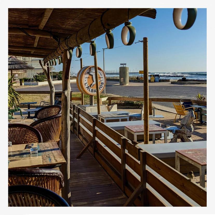 Appartement 1Ere Ligne Piscine Terrasse Au Bord De La Plage Front De Mer Avec 6 Velos Palavas-les-Flots Buitenkant foto